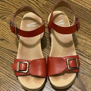 Dansko Matty red leather ankle strap sandals size 39 or 8/8.5